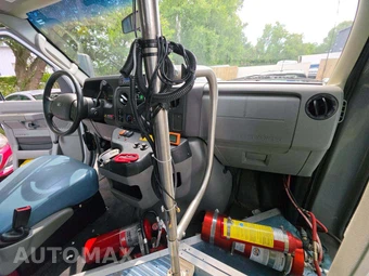 2018 Ford Super Duty E-450 Cutaway DRW - miniatura 16