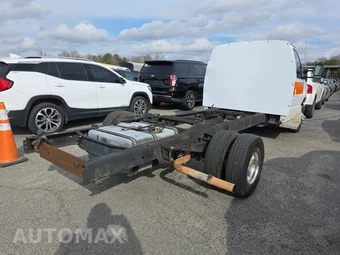 2018 Ford Super Duty E-450 Cutaway DRW – miniatura 4