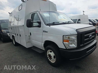 2018 Ford Super Duty E-450 Cutaway DRW - miniatura 4