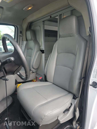 2018 Ford Super Duty E-450 Cutaway DRW - miniatura 6