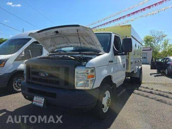 2018 Ford Super Duty E-450 Cutaway DRW