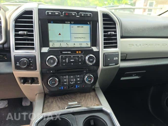 2018 Ford Super Duty F-250 Lariat Crew Cab Long Bed - miniatura 10