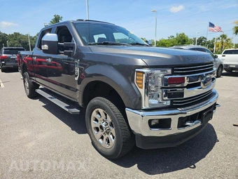 2018 Ford Super Duty F-250 Lariat Crew Cab Medium Bed - miniatura 4