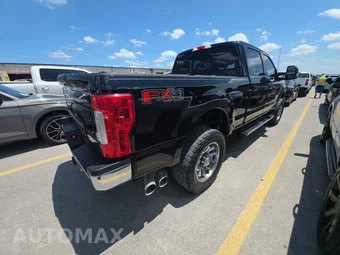 2018 Ford Super Duty F-250 Lariat Crew Cab Medium Bed - miniatura 4