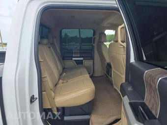 2018 Ford Super Duty F-250 Lariat Crew Cab Medium Bed - miniatura 13