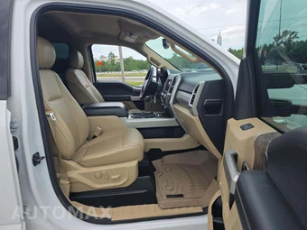 2018 Ford Super Duty F-250 Lariat Crew Cab Medium Bed - miniatura 15