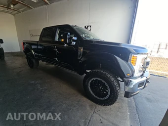 2018 Ford Super Duty F-250 Lariat Crew Cab Medium Bed - miniatura 3