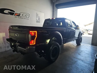 2018 Ford Super Duty F-250 Lariat Crew Cab Medium Bed - miniatura 4