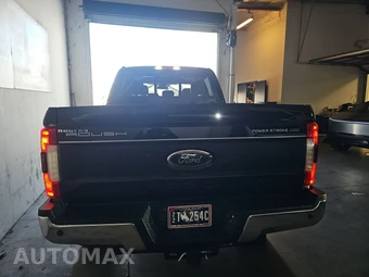 2018 Ford Super Duty F-250 Lariat Crew Cab Medium Bed - miniatura 5
