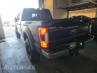 2018 Ford Super Duty F-250 Lariat Crew Cab Medium Bed - miniatura 6