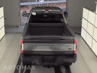 2018 Ford Super Duty F-250 Platinum Crew Cab Medium Bed - miniatura 5