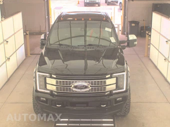 2018 Ford Super Duty F-250 Platinum Crew Cab Medium Bed - miniatura 2