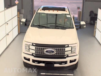 2018 Ford Super Duty F-250 Platinum Crew Cab Medium Bed - miniatura 2