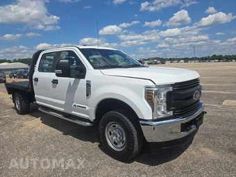 2018 Ford Super Duty F-250 XL Crew Cab Long Bed - miniatura 3