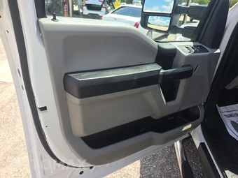 2018 Ford Super Duty F-250 XL Crew Cab Long Bed - miniatura 9