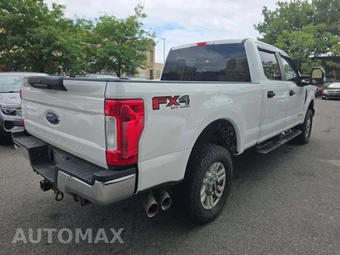 2018 Ford Super Duty F-250 XL Crew Cab Medium Bed - miniatura 3