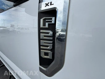 2018 Ford Super Duty F-250 XL Extended Cab Long Bed w/Rear Doors - miniatura 19