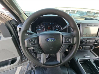 2018 Ford Super Duty F-250 XLT Crew Cab Medium Bed - miniatura 10