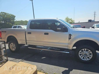 2018 Ford Super Duty F-250 XLT Crew Cab Medium Bed - miniatura 4