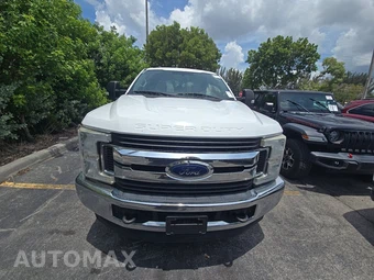 2018 Ford Super Duty F-250 XLT Crew Cab Medium Bed – miniatura 2