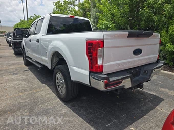 2018 Ford Super Duty F-250 XLT Crew Cab Medium Bed – miniatura 6