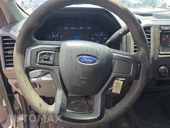 2018 Ford Super Duty F-350 Cab Chassis XL Crew Cab - miniatura 10