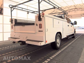 2018 Ford Super Duty F-350 Cab Chassis XL Crew Cab - miniatura 4