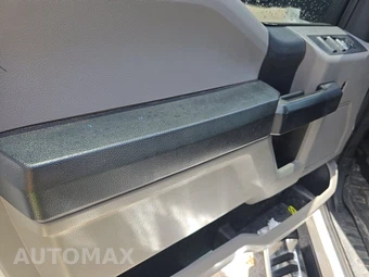 2018 Ford Super Duty F-350 Cab Chassis XL Crew Cab - miniatura 9