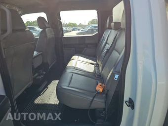 2018 Ford Super Duty F-350 Cab Chassis XL Crew Cab DRW - miniatura 13