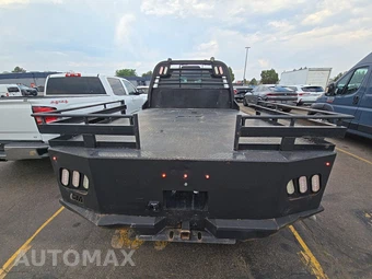 2018 Ford Super Duty F-350 Cab Chassis XL Crew Cab DRW - miniatura 11