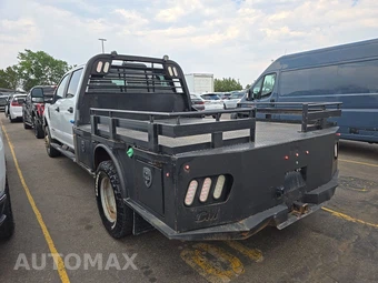 2018 Ford Super Duty F-350 Cab Chassis XL Crew Cab DRW - miniatura 12