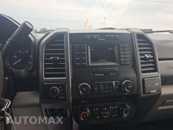 2018 Ford Super Duty F-350 Cab Chassis XL Crew Cab DRW - miniatura 7