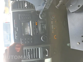 2018 Ford Super Duty F-350 Cab Chassis XL Crew Cab DRW - miniatura 29