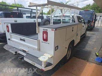 2018 Ford Super Duty F-350 Cab Chassis XL Crew Cab DRW - miniatura 3