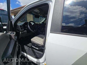 2018 Ford Super Duty F-350 Cab Chassis XL Crew Cab DRW - miniatura 6