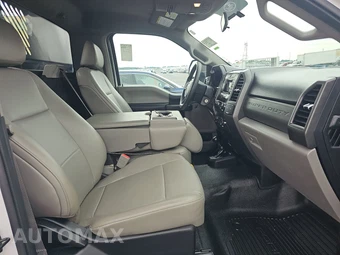 2018 Ford Super Duty F-350 Cab Chassis XL Regular Cab DRW - miniatura 8