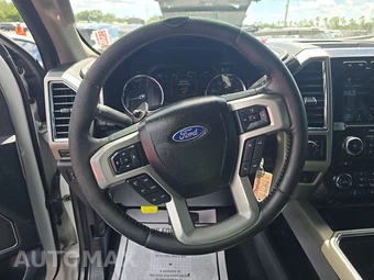 2018 Ford Super Duty F-350 Lariat Crew Cab Long Bed - miniatura 10