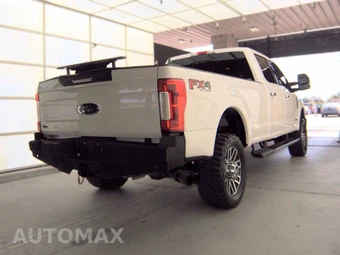 2018 Ford Super Duty F-350 Lariat Crew Cab Long Bed - miniatura 4