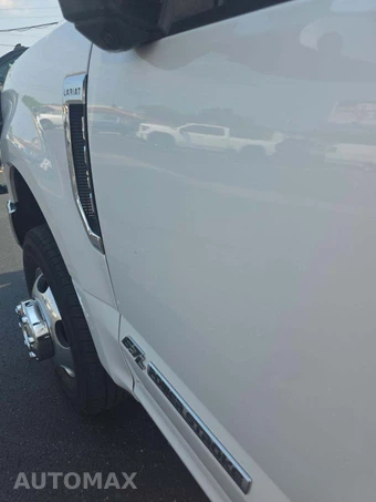 2018 Ford Super Duty F-350 Lariat Crew Cab Long Bed DRW - miniatura 18