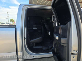 2018 Ford Super Duty F-350 Lariat Crew Cab Long Bed DRW - miniatura 16