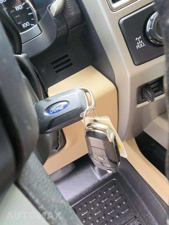 2018 Ford Super Duty F-350 Lariat Crew Cab Medium Bed - miniatura 5