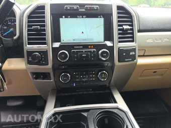 2018 Ford Super Duty F-350 Lariat Crew Cab Medium Bed - miniatura 7