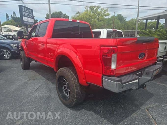 2018 Ford Super Duty F-350 Lariat Crew Cab Medium Bed - miniatura 2