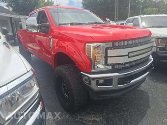 2018 Ford Super Duty F-350 Lariat Crew Cab Medium Bed - miniatura 4
