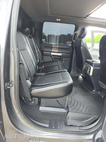 2018 Ford Super Duty F-350 Lariat Crew Cab Medium Bed - miniatura 13