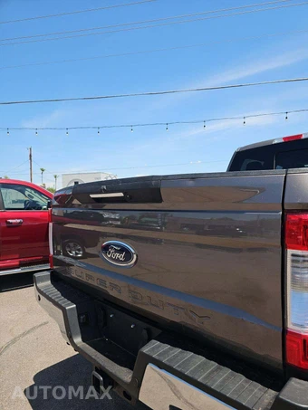 2018 Ford Super Duty F-350 Lariat Crew Cab Medium Bed - miniatura 23
