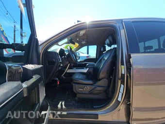 2018 Ford Super Duty F-350 Lariat Crew Cab Medium Bed - miniatura 6