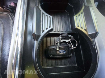 2018 Ford Super Duty F-350 Lariat Crew Cab Medium Bed - miniatura 8