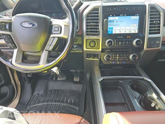 2018 Ford Super Duty F-350 Platinum Crew Cab Long Bed DRW - miniatura 11
