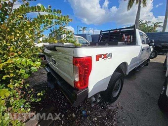 2018 Ford Super Duty F-350 XL Crew Cab Long Bed - miniatura 3